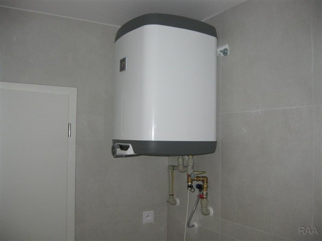 Ohrívac vody [12/25]